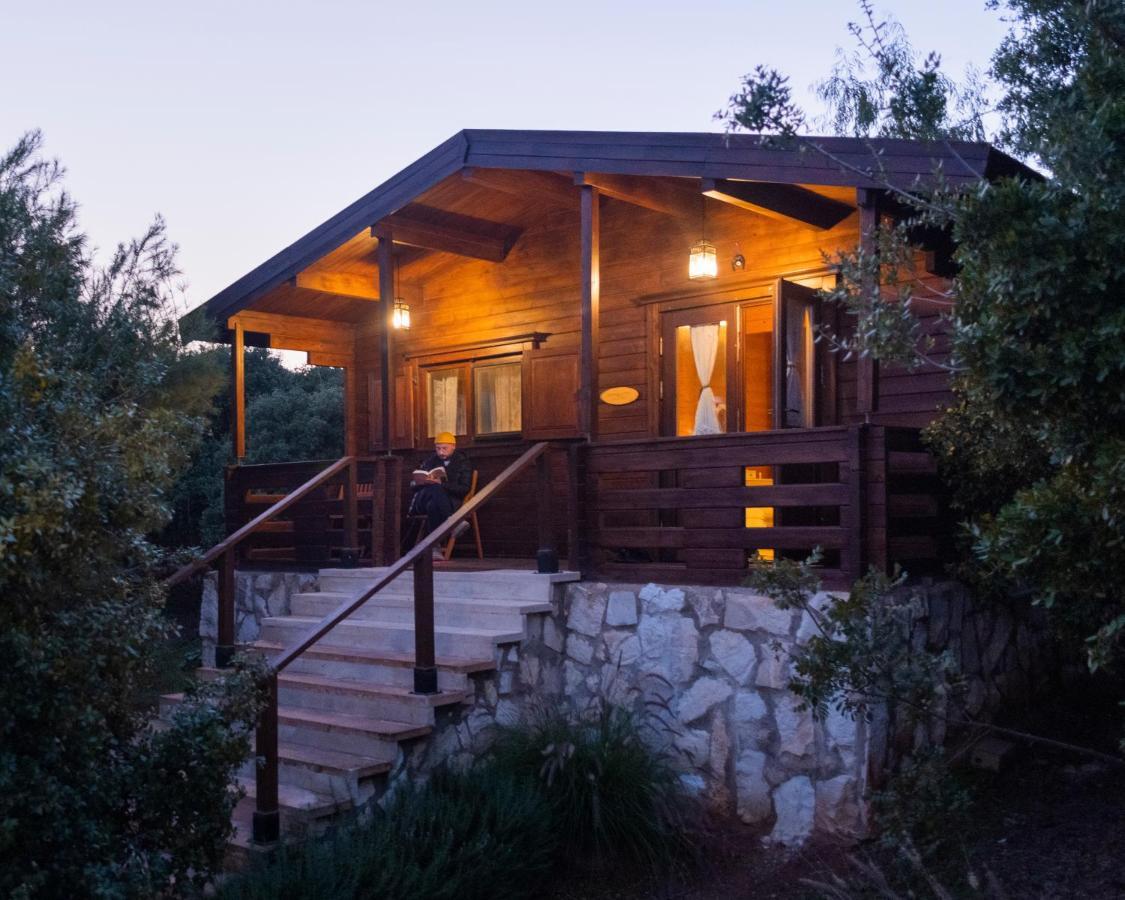 Mountain Breeze Lodge & Resort Al Szalt Kültér fotó