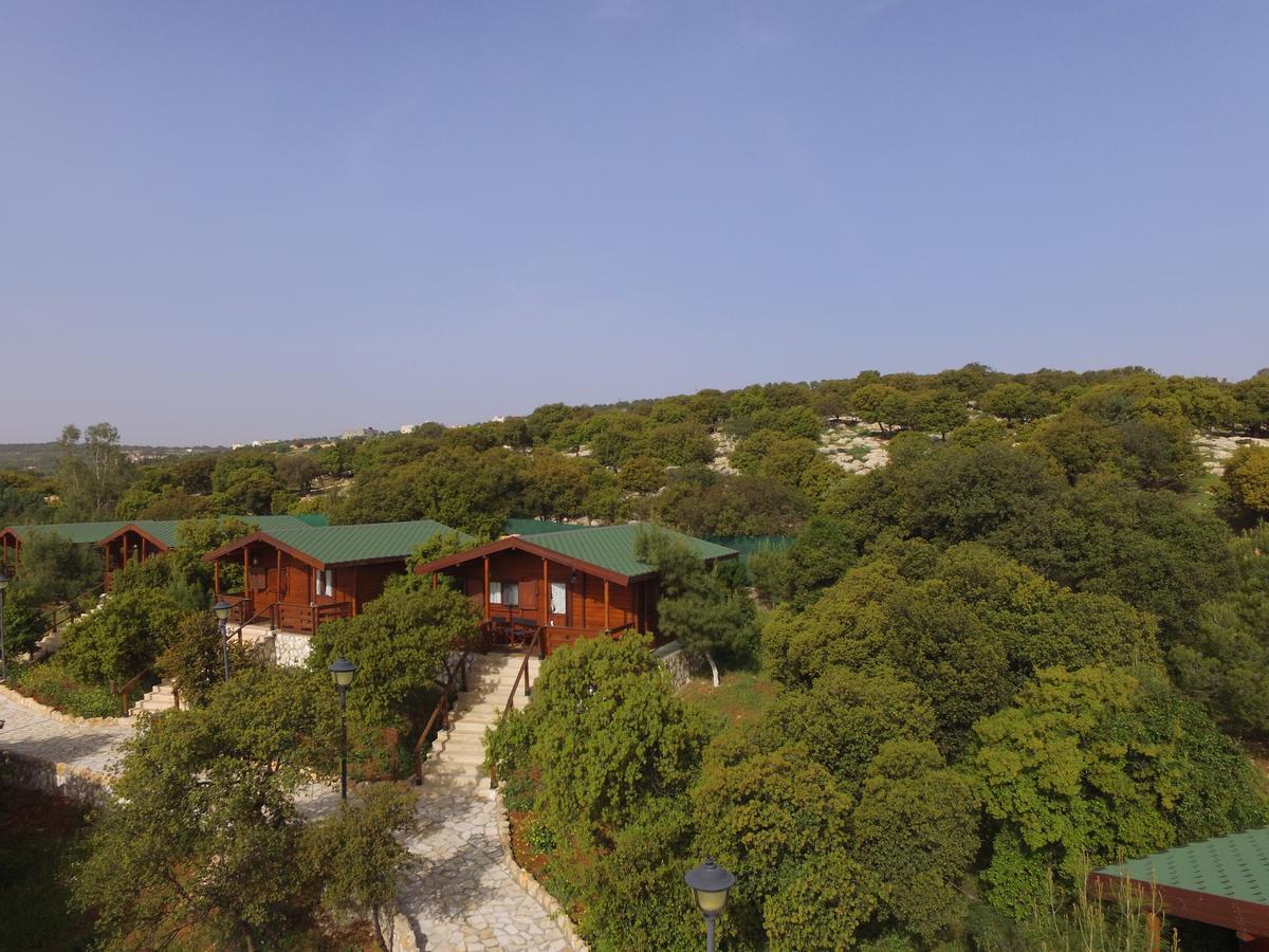Mountain Breeze Lodge & Resort Al Szalt Kültér fotó