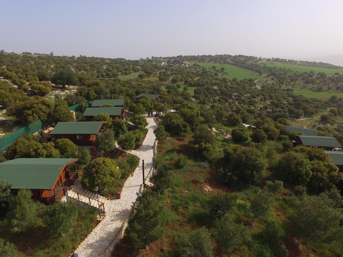 Mountain Breeze Lodge & Resort Al Szalt Kültér fotó