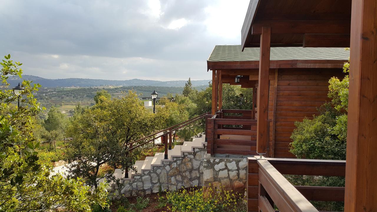 Mountain Breeze Lodge & Resort Al Szalt Kültér fotó